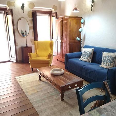Oldtown Romantic Apartment Cagliari Exterior photo