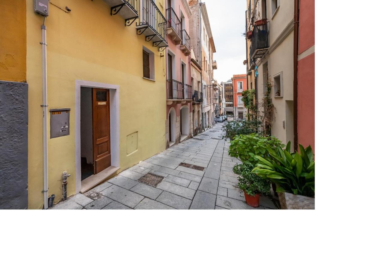 Oldtown Romantic Apartment Cagliari Exterior photo
